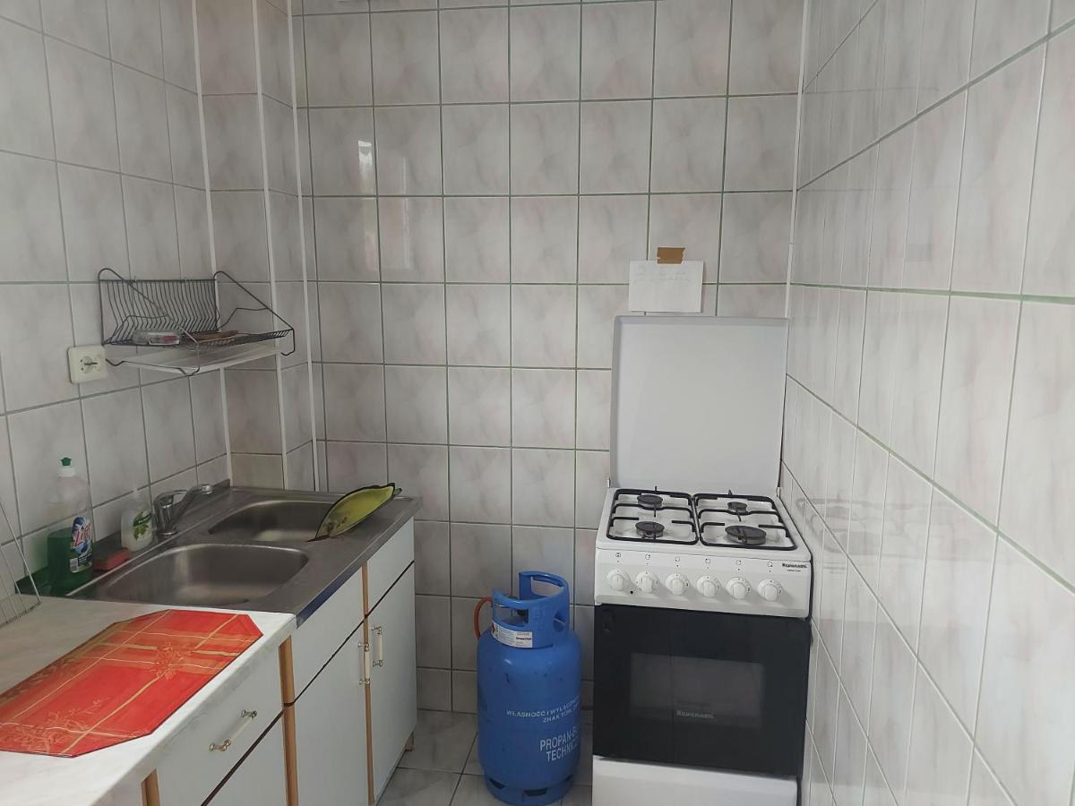 Pokoje Goscinne Tomasz Międzywodzie Exterior foto