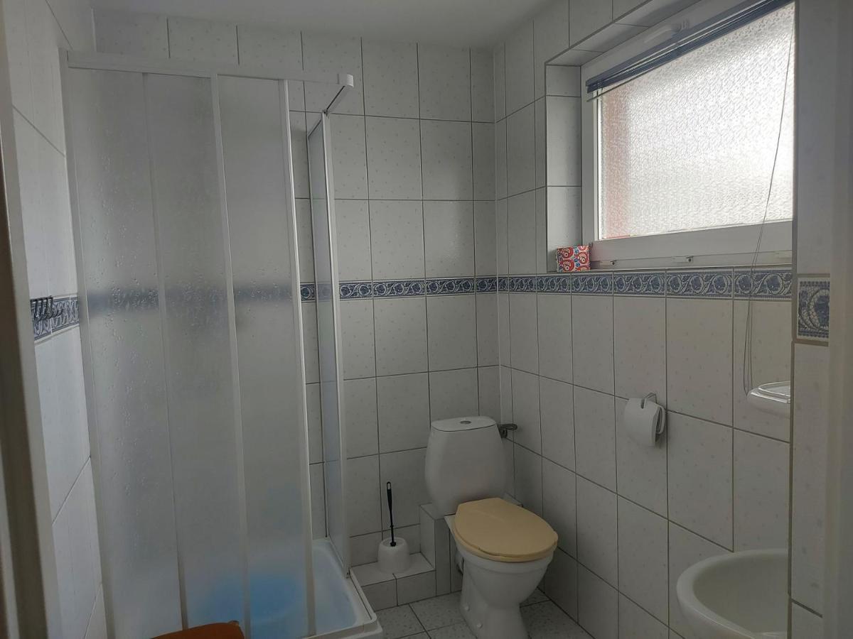 Pokoje Goscinne Tomasz Międzywodzie Exterior foto