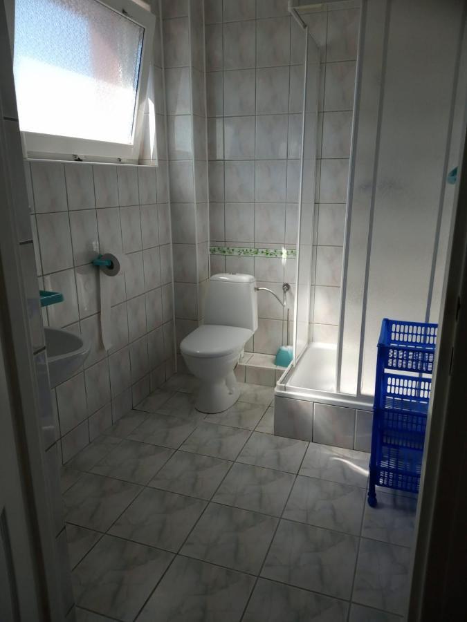 Pokoje Goscinne Tomasz Międzywodzie Exterior foto