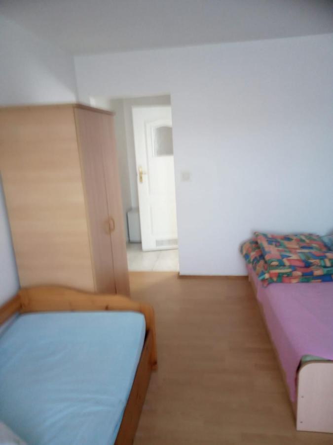 Pokoje Goscinne Tomasz Międzywodzie Exterior foto