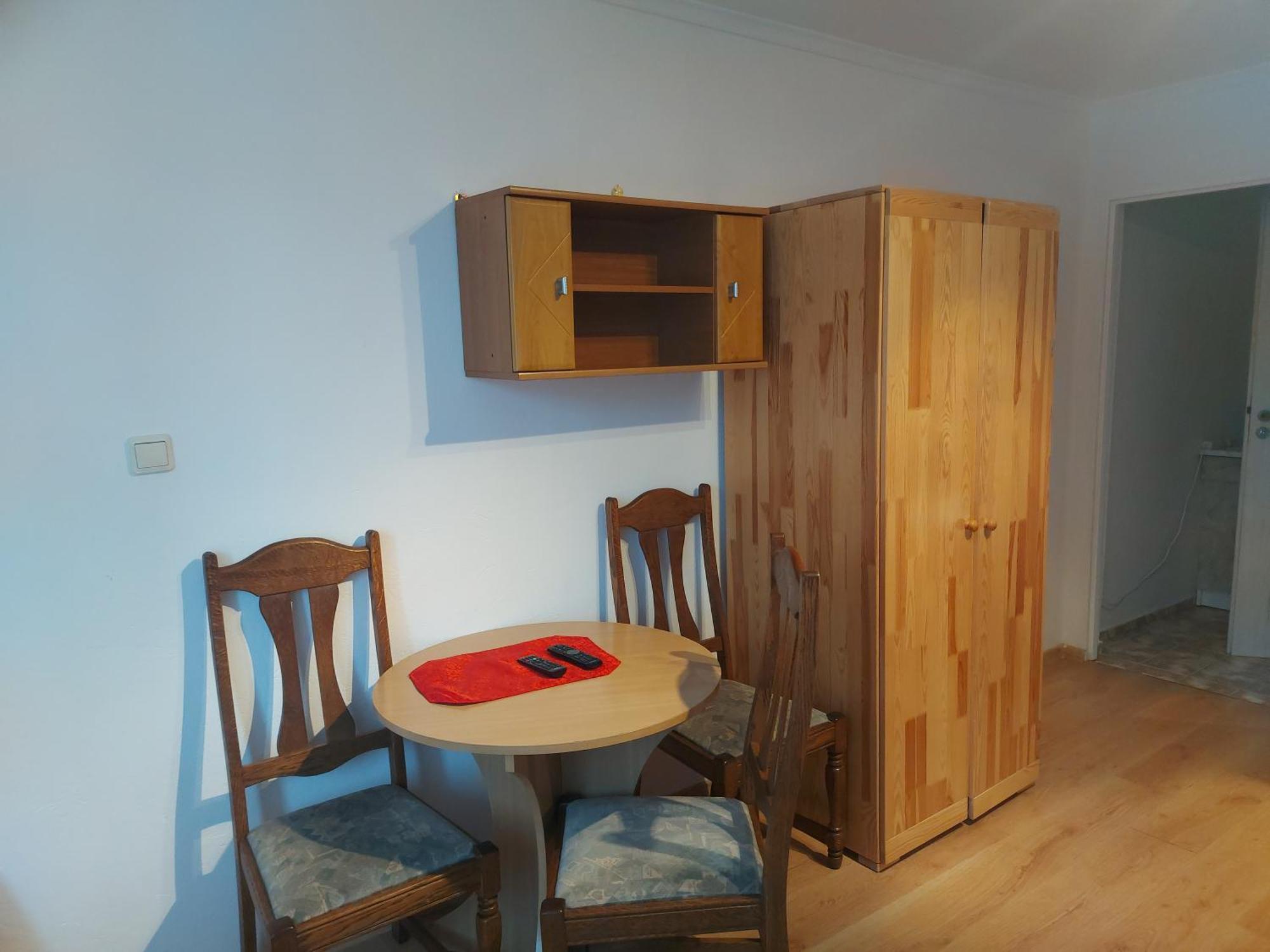 Pokoje Goscinne Tomasz Międzywodzie Exterior foto